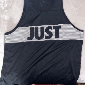 NIKE TANK